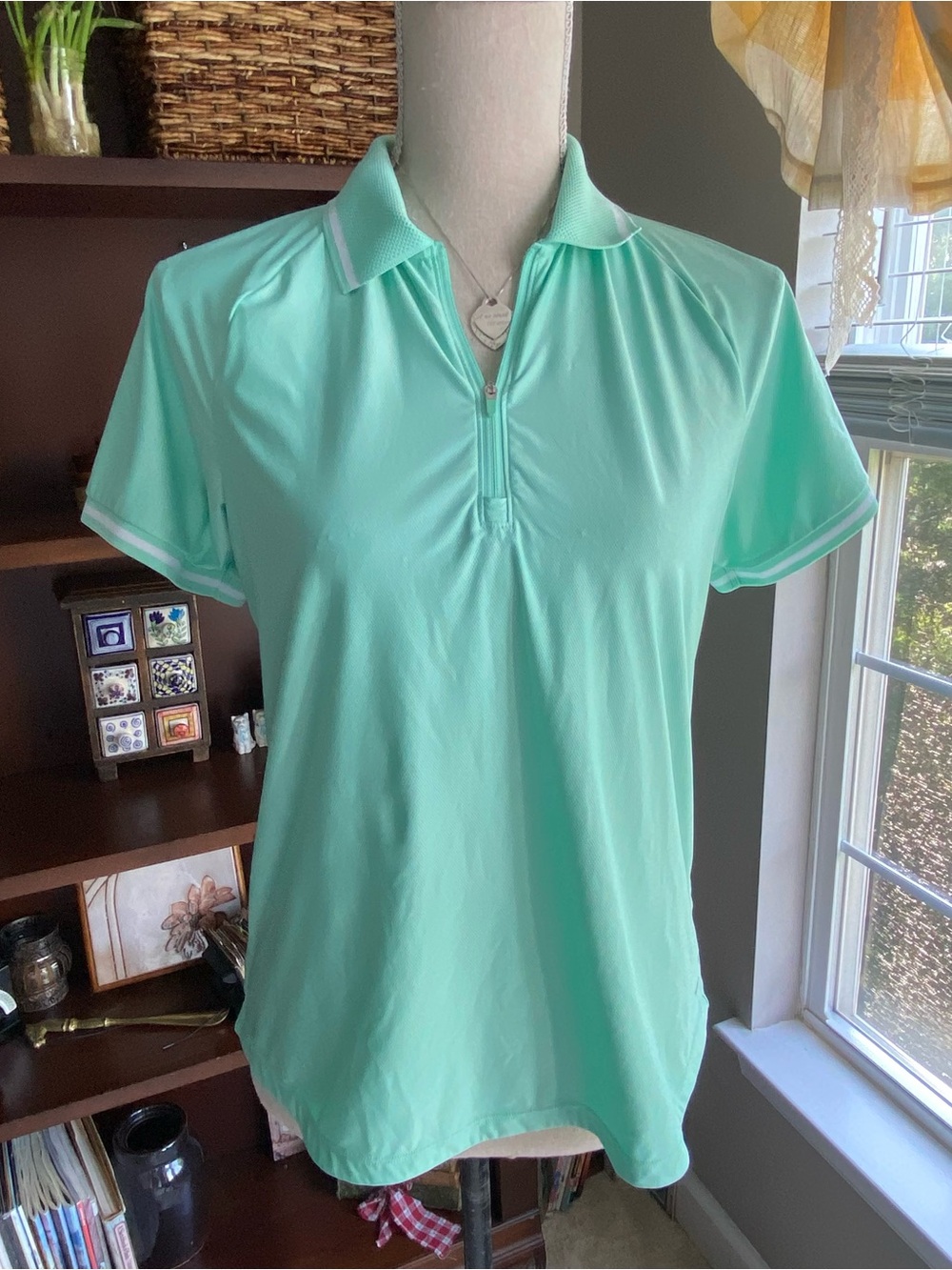 Mondetta Women’s Mint Green Polo Zip-Front Top Small EUC